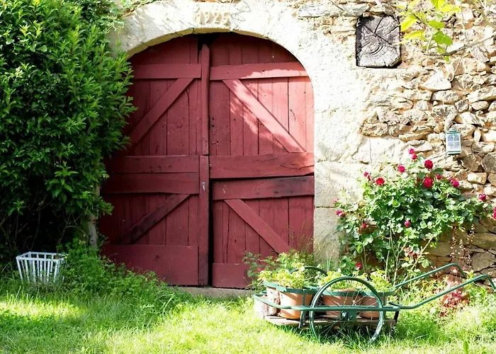 La Maisonnette La Petite Joulinie Дом отдыха Bor-et-Bar