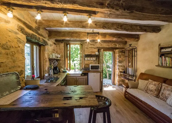 Hébergement de vacances La Maisonnette La Petite Joulinie Bor-et-Bar